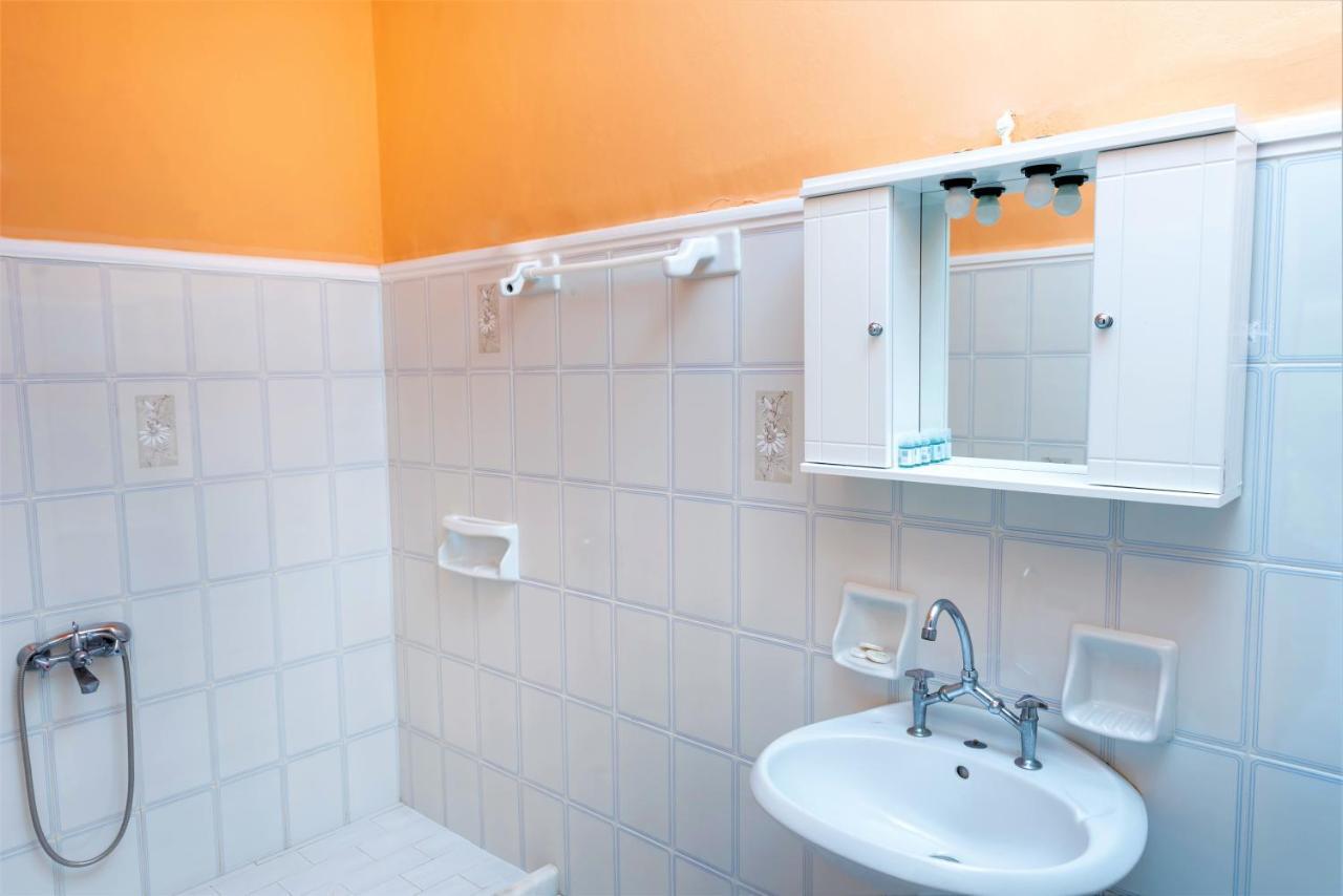 Zois Apartments Никиана Екстериор снимка