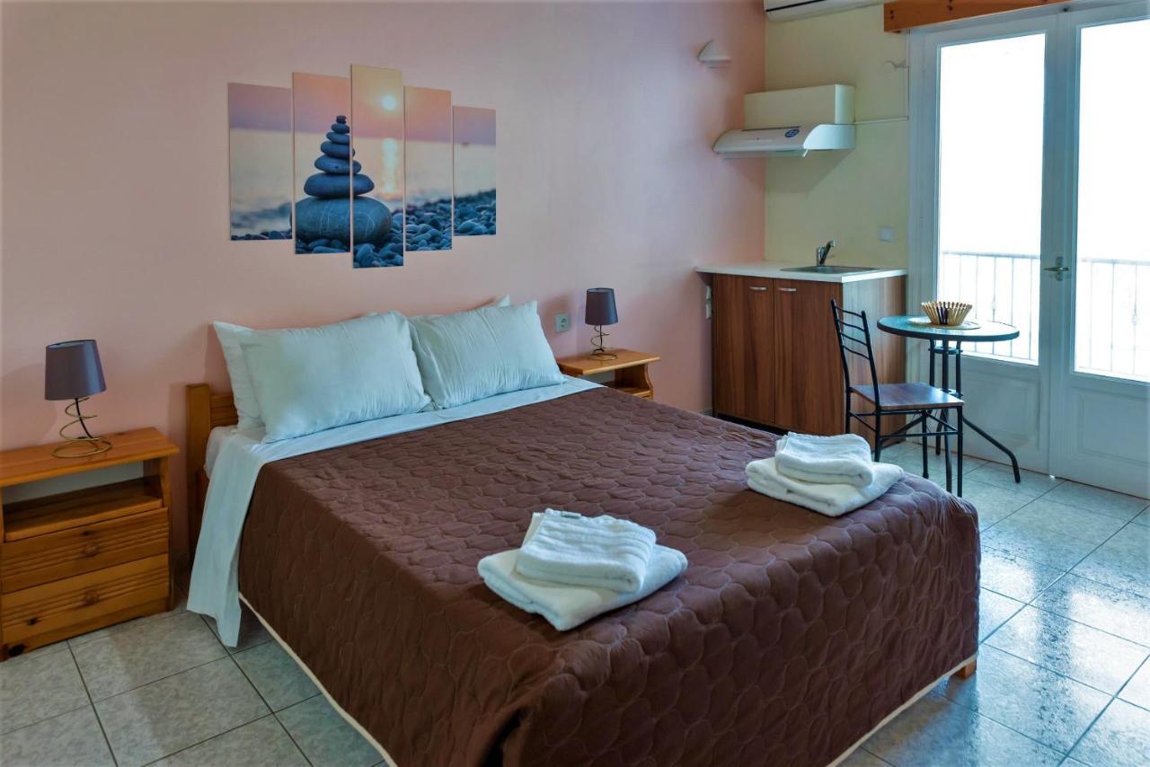 Zois Apartments Никиана Екстериор снимка