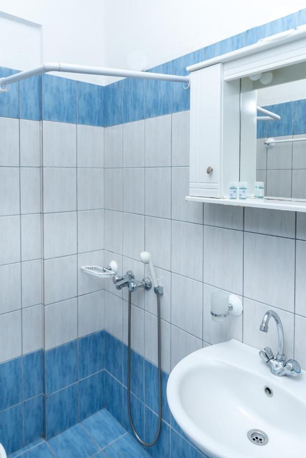 Zois Apartments Никиана Екстериор снимка