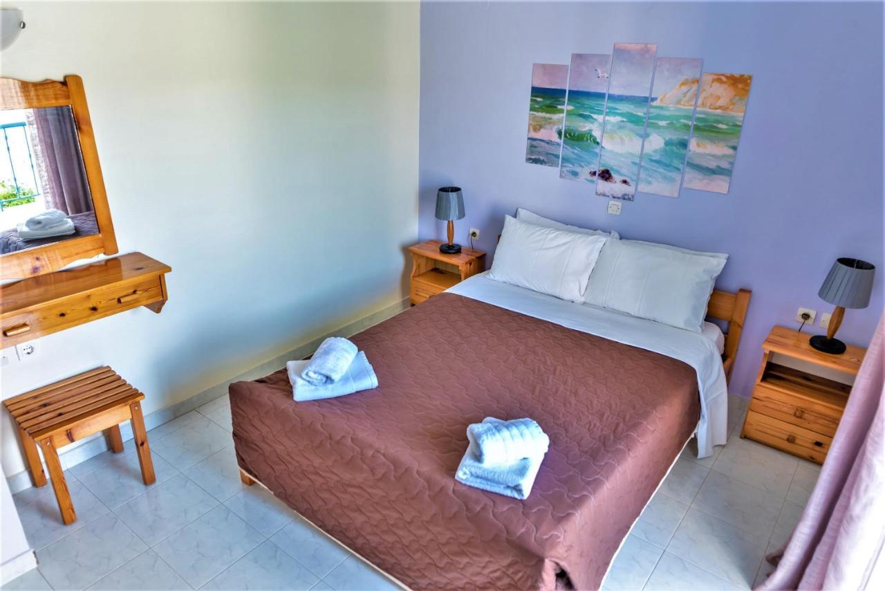 Zois Apartments Никиана Екстериор снимка