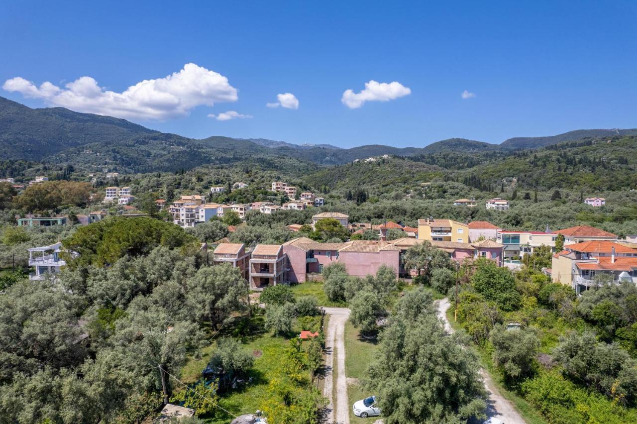 Zois Apartments Никиана Екстериор снимка