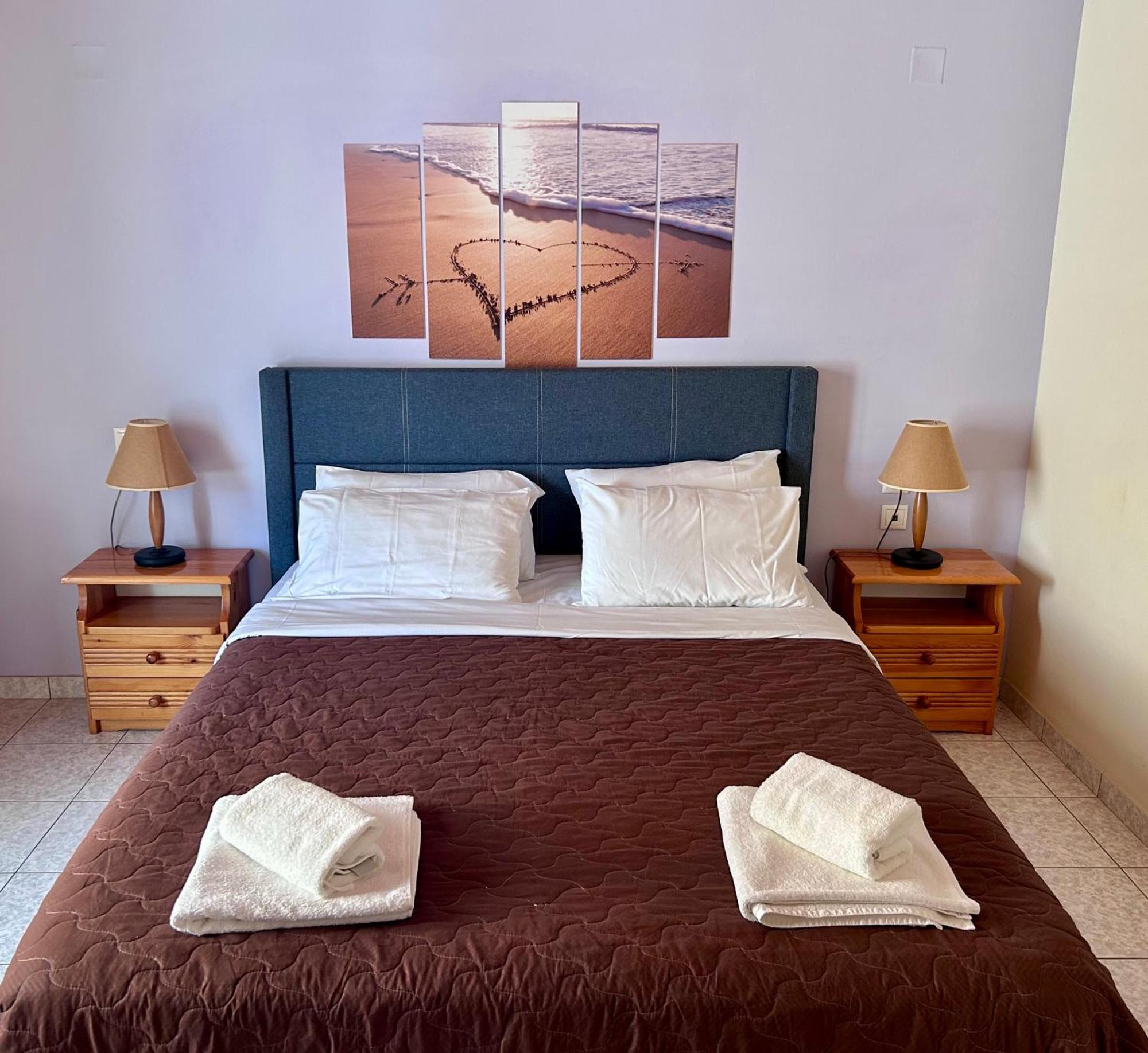 Zois Apartments Никиана Екстериор снимка